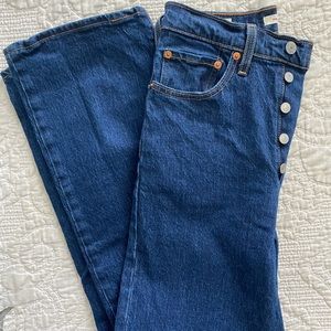 Levi’s Wide Leg Jeans
